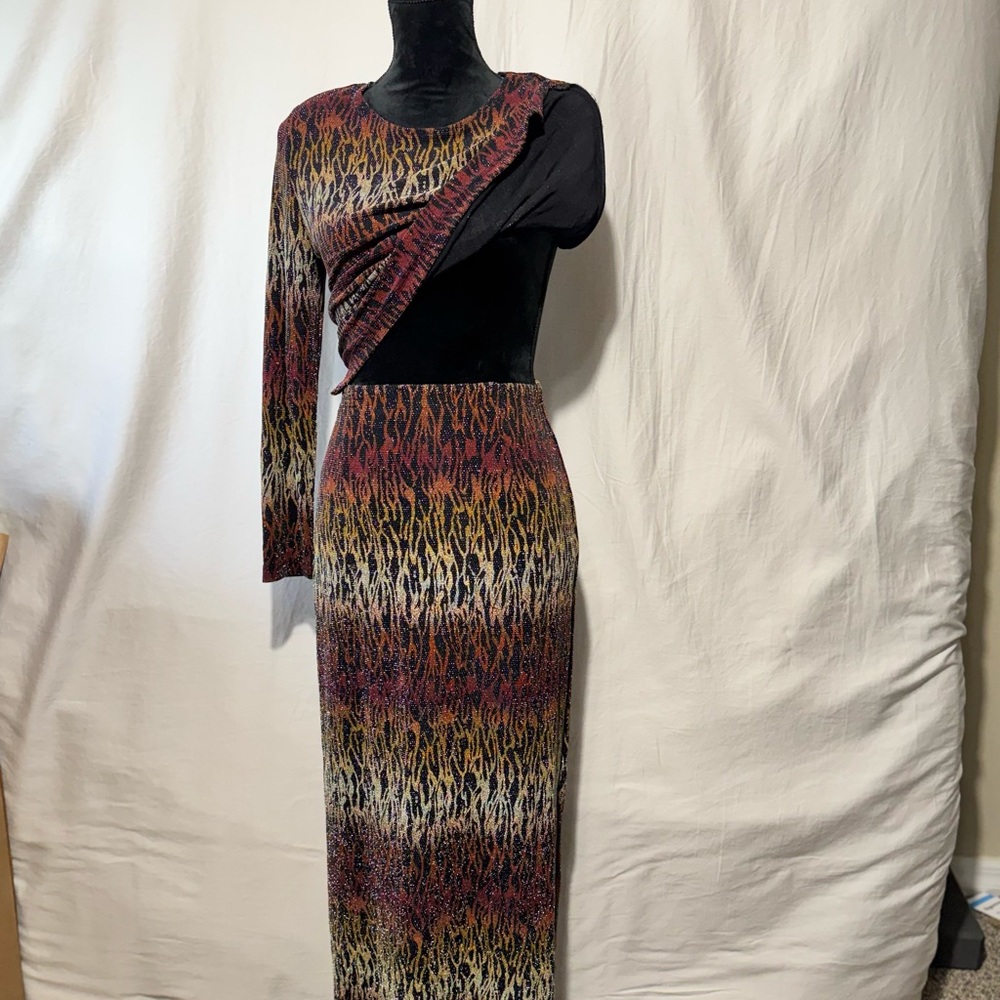 Patchington Petite Black And Rust Patterned Top - image 2